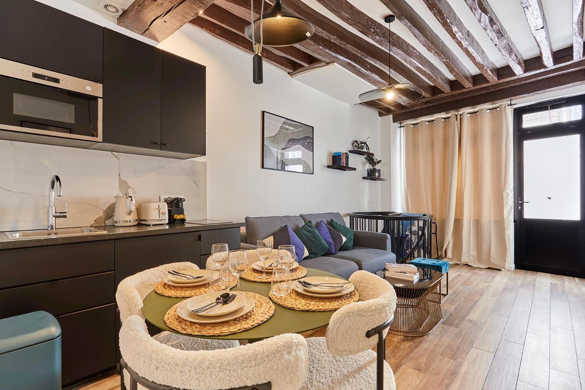 Duplex In The Center Of Appartement *